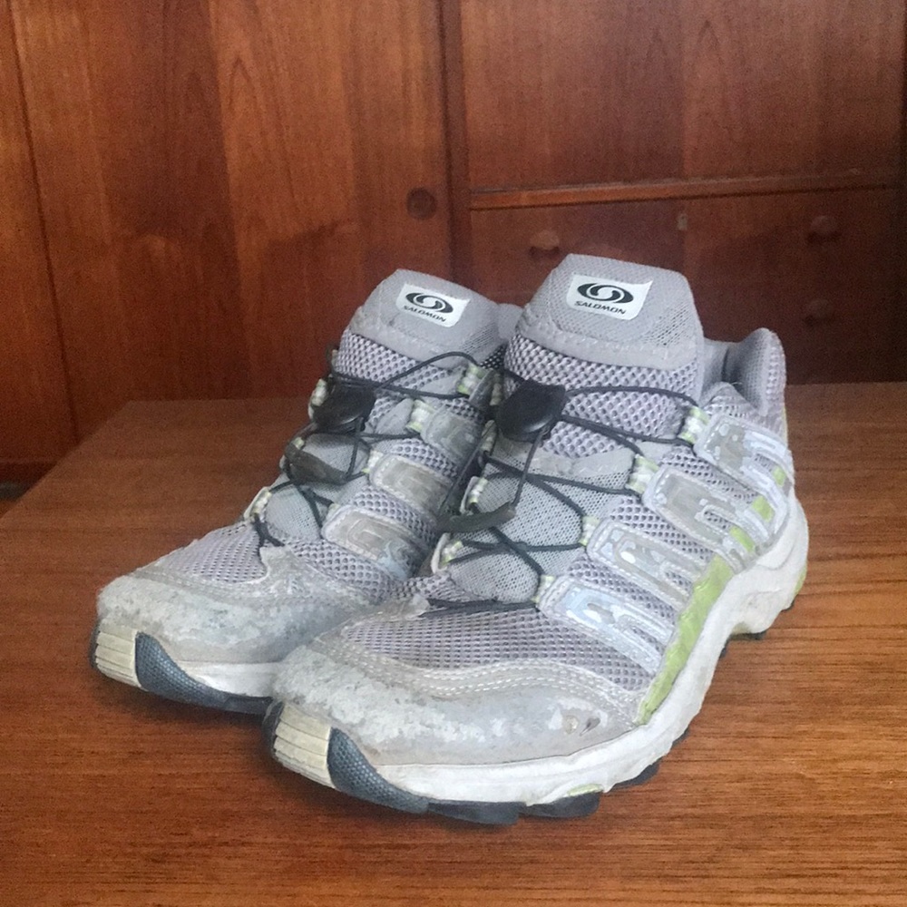 Salomon womens hiking shoe -centagrip